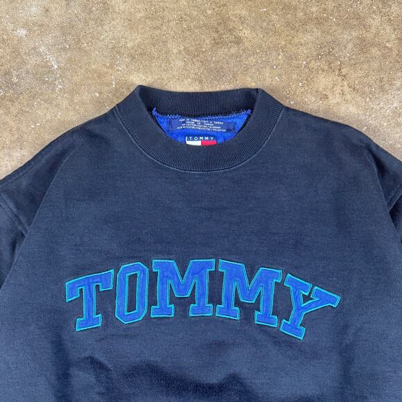 Vintage Tommy Hilfiger Spell Out Sweatshirt Black Blue Green 90s Crewneck L - Picture 2 of 9